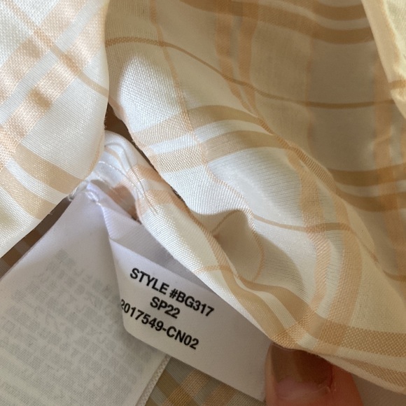J. Crew V Back Puffed Sleeve in a textured Plaid. New, without tags. Cream, tan - Picture 5 of 15